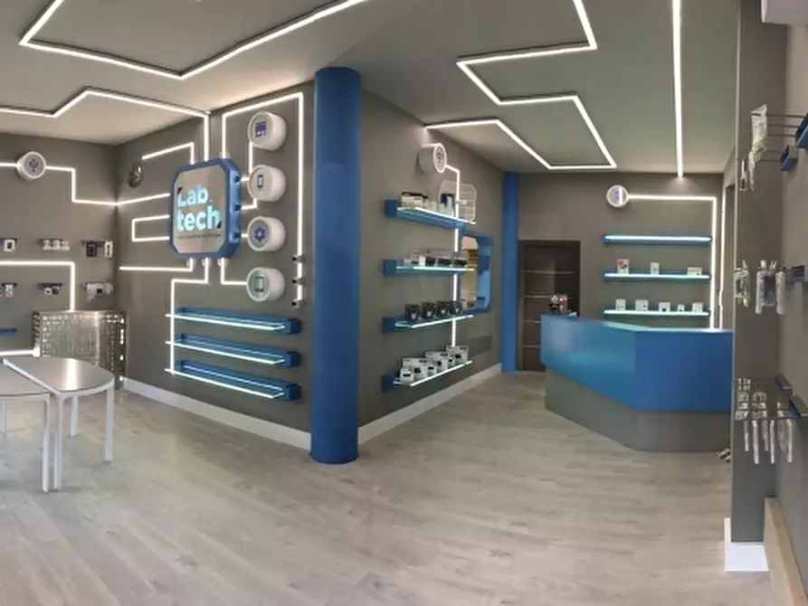 Immagine 8 di Locale commerciale in affitto  in Via Stradone di Camigliano a Capannori