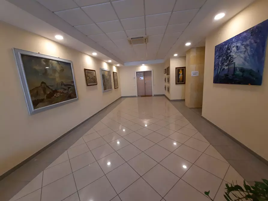 Immagine 2 di Ufficio in affitto  in Via per Corte Ceccotti a Lucca