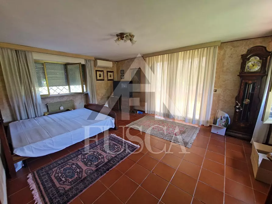 Immagine 3 di Villa in vendita  in Via G. Amendola a Lucca