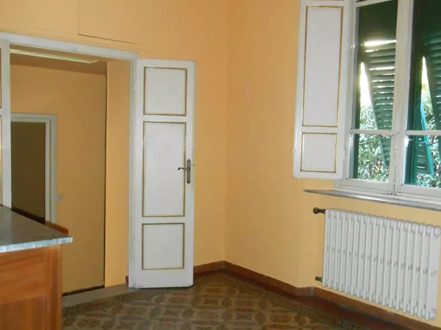 Immagine 5 di Villa in vendita  in Viale Guglielmo Marconi a Lucca