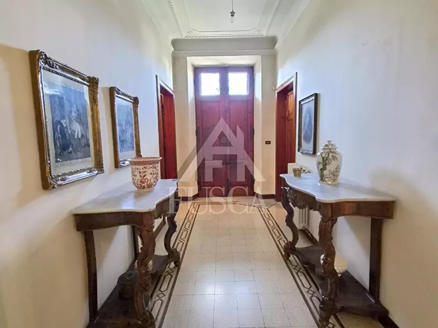 Immagine 5 di Villa in vendita  in Viale Giosuè Carducci 557 a Lucca