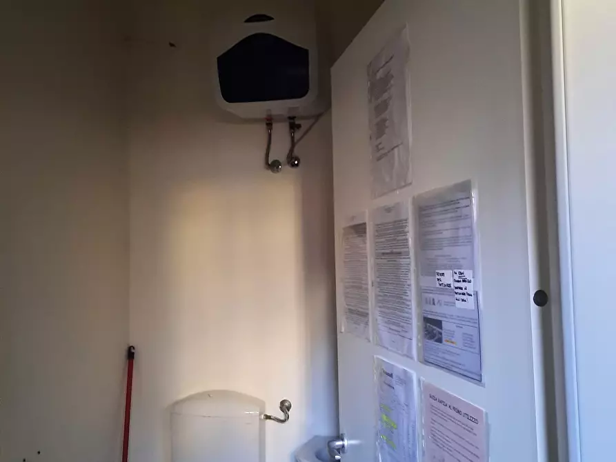 Immagine 9 di Capannone industriale in affitto  in piazza san michele a Lucca