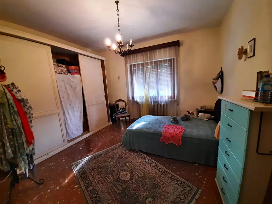 Immagine 21 di Villa in vendita  in bollori a Lucca