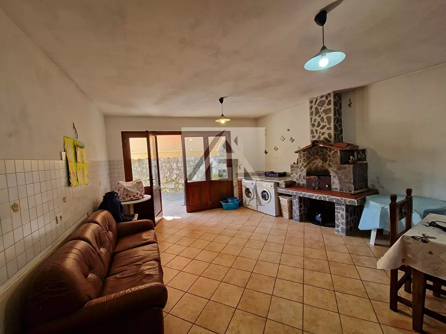 Immagine 1 di Villa in vendita  in Via dei Pellegrini a Lucca