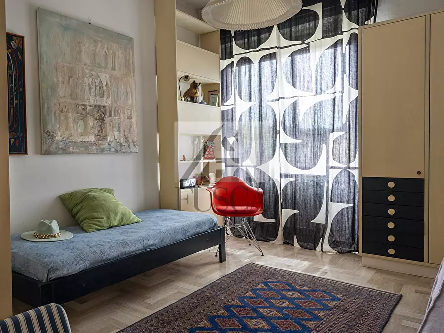 Immagine 5 di Pentalocale in vendita  in Via Pisana a Lucca