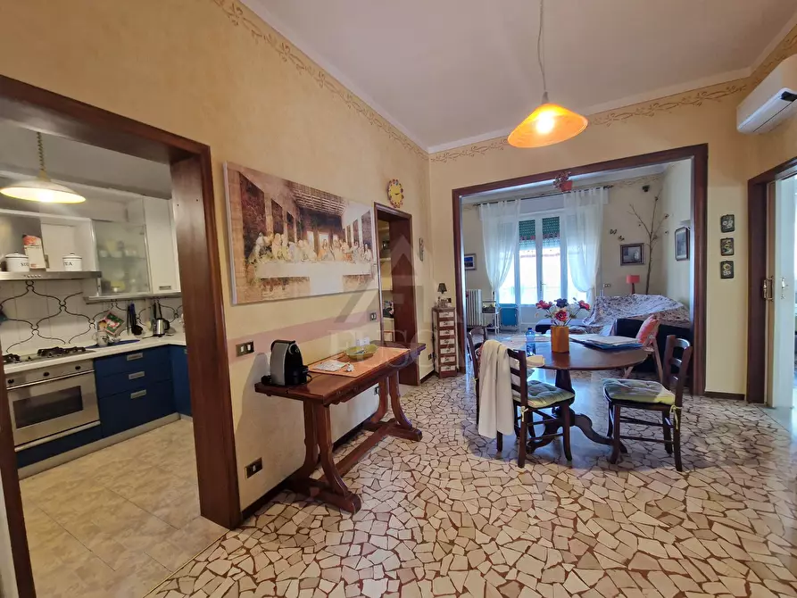 Immagine 3 di Quadrilocale in vendita  in Via Gaetano Luporini 45 a Lucca