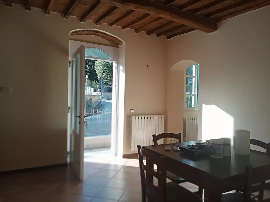 Immagine 1 di Appartamento in vendita  a Massarosa