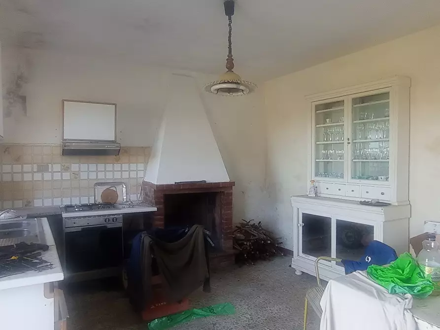 Immagine 3 di Rustico / casale in vendita  a Massarosa