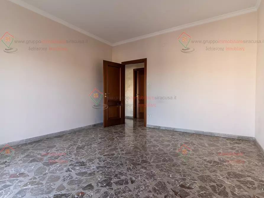 Immagine 13 di Pentalocale in vendita  a Siracusa