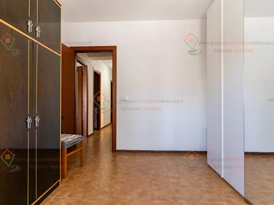 Immagine 11 di Quadrilocale in vendita  a Siracusa