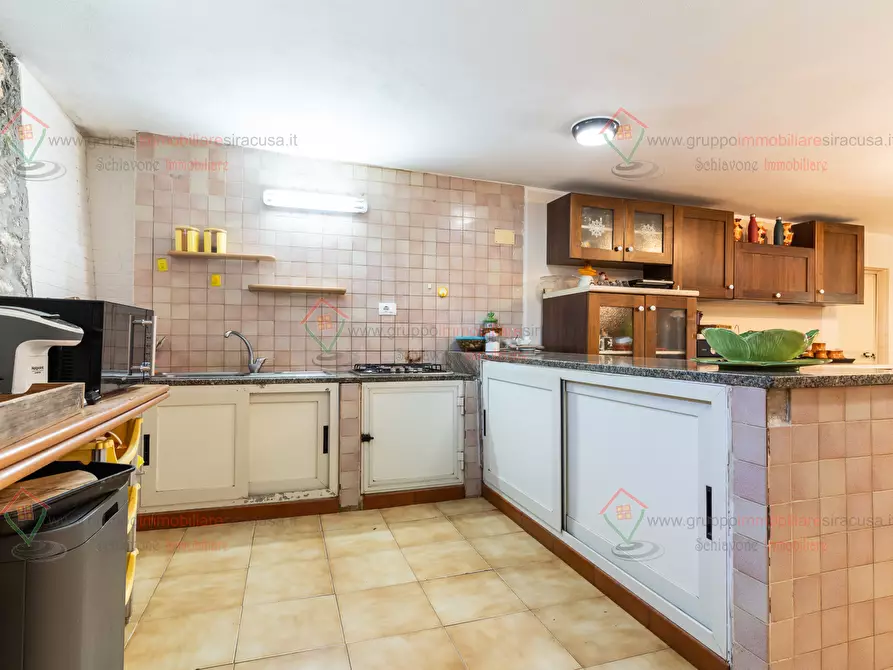 Immagine 33 di Casa indipendente in vendita  a Siracusa