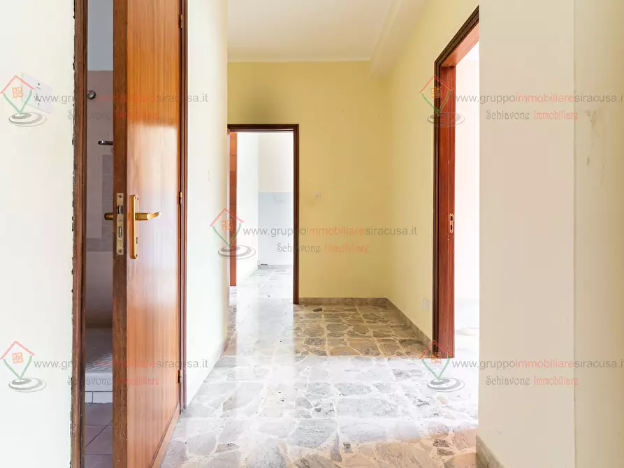 Immagine 9 di Appartamento in vendita  a Siracusa