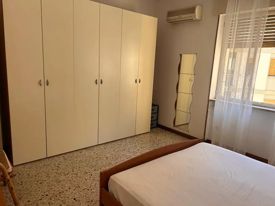 Immagine 8 di Quadrilocale in affitto  a Siracusa