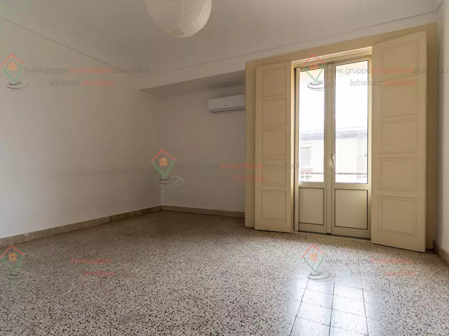 Immagine 6 di Trilocale in vendita  a Siracusa