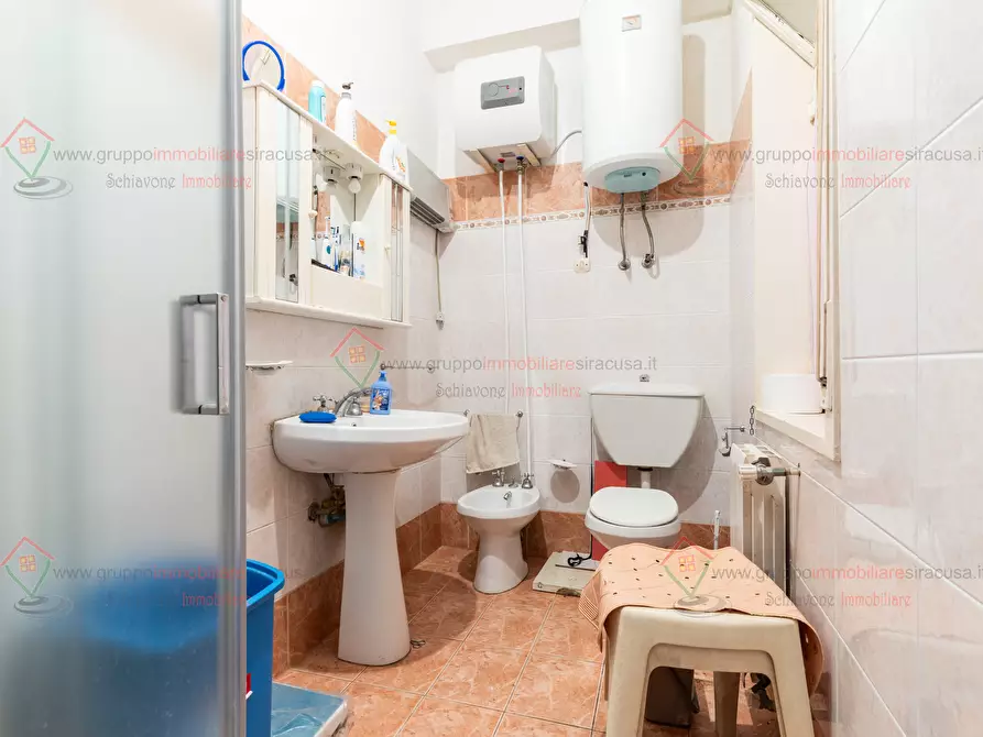 Immagine 13 di Trilocale in vendita  a Siracusa