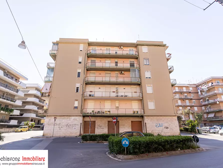 Immagine 30 di Pentalocale in vendita  a Siracusa