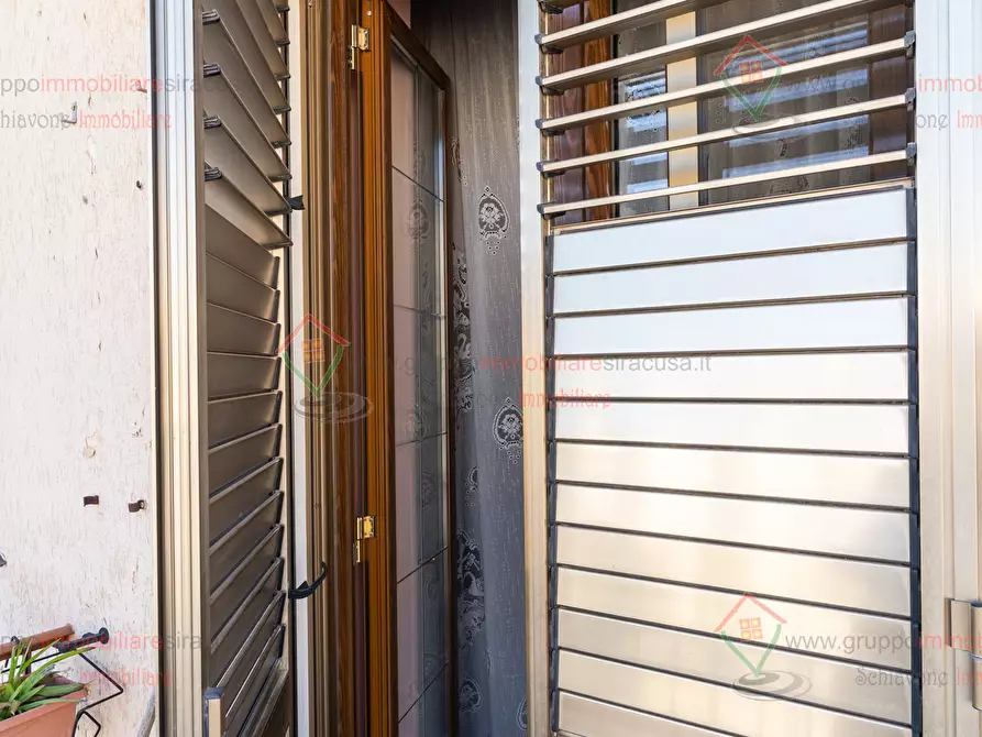 Immagine 20 di Trilocale in vendita  a Siracusa
