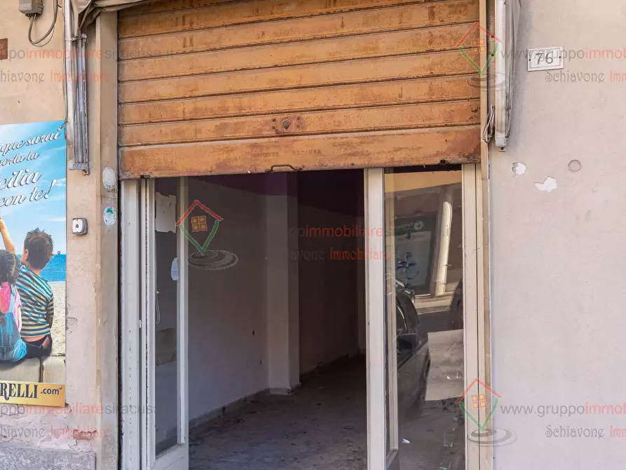 Immagine 6 di Locale commerciale in vendita  a Siracusa
