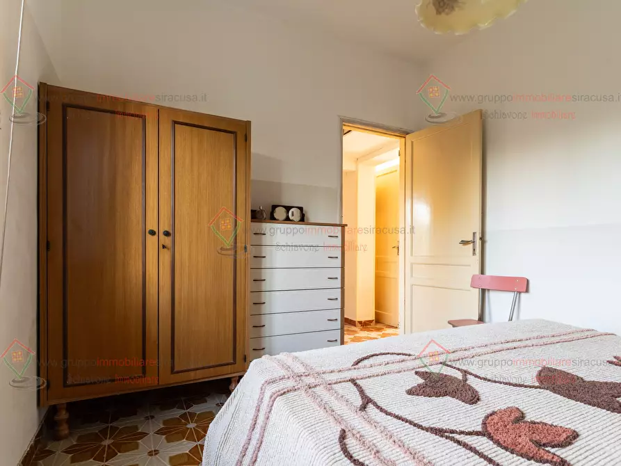 Immagine 11 di Villa in vendita  a Siracusa