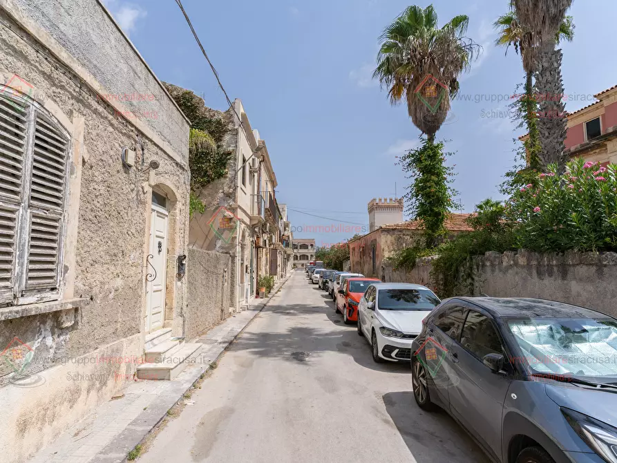 Immagine 19 di Trilocale in vendita  a Siracusa