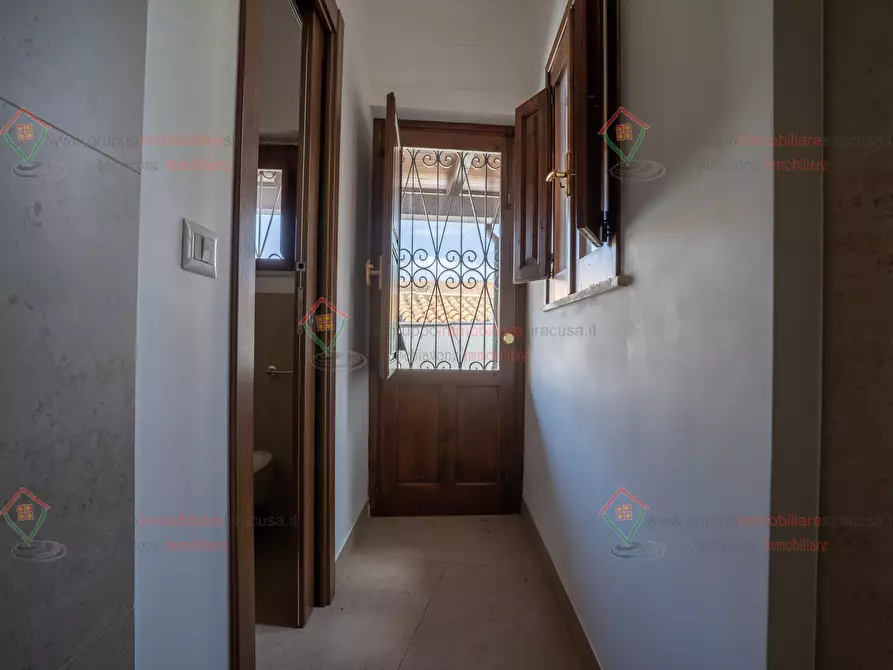 Immagine 16 di Quadrilocale in vendita  a Siracusa