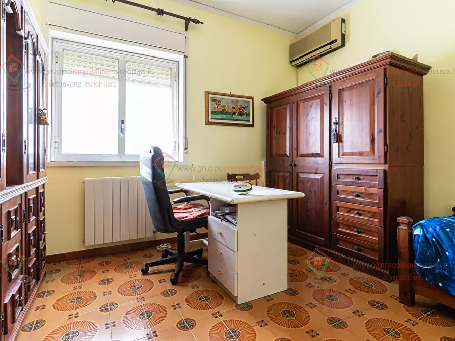 Immagine 18 di Pentalocale in vendita  a Siracusa