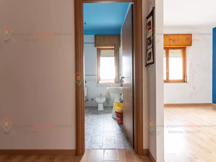 Immagine 10 di Pentalocale in vendita  a Siracusa