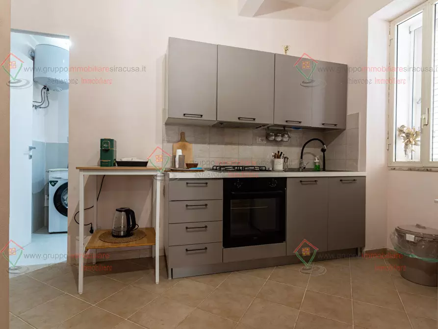 Immagine 10 di Trilocale in vendita  a Siracusa