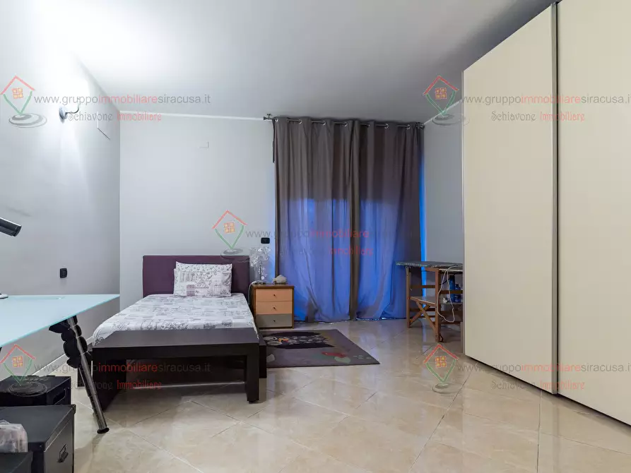Immagine 17 di Trilocale in vendita  a Siracusa