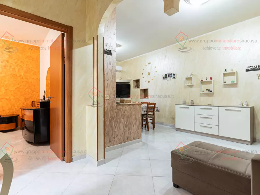 Immagine 10 di Trilocale in vendita  a Siracusa