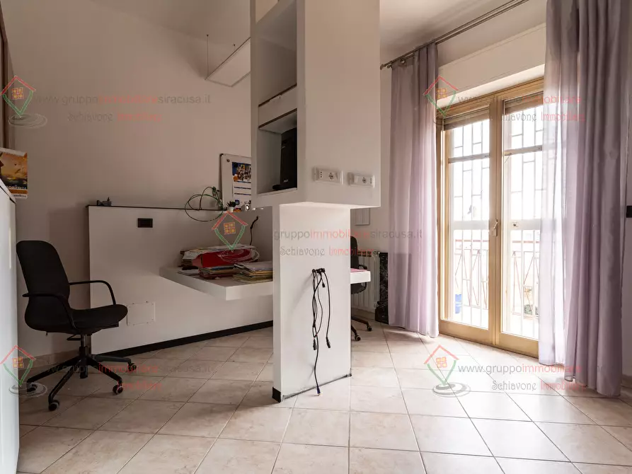 Immagine 13 di Trilocale in vendita  a Siracusa