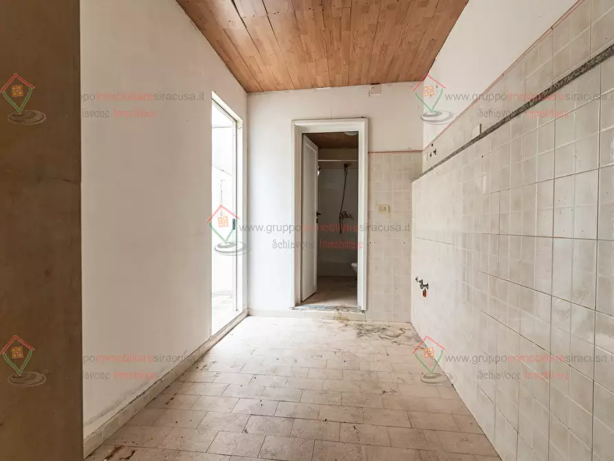 Immagine 18 di Casa indipendente in vendita  a Floridia