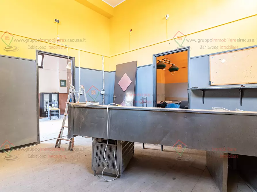 Immagine 7 di Locale commerciale in vendita  a Siracusa