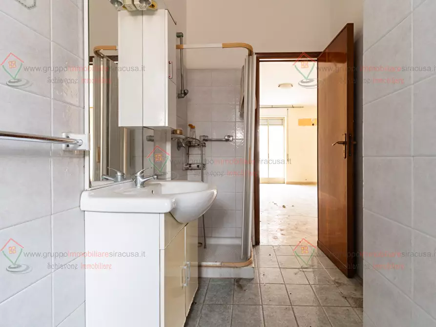 Immagine 13 di Quadrilocale in vendita  a Siracusa