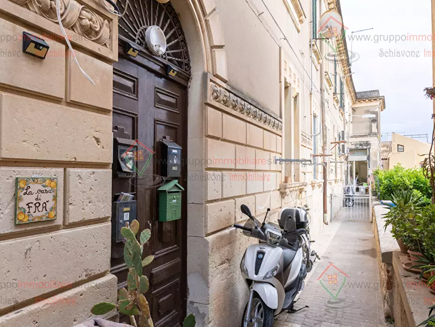 Immagine 11 di Bilocale in affitto  a Siracusa