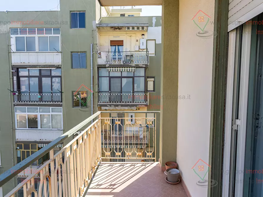 Immagine 23 di Pentalocale in vendita  a Siracusa