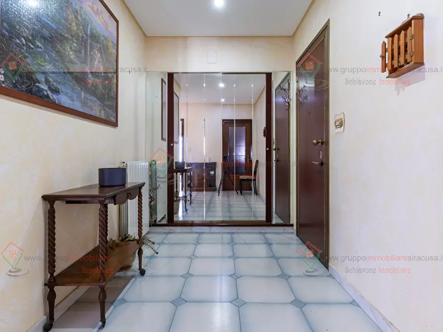 Immagine 2 di Pentalocale in affitto  a Siracusa