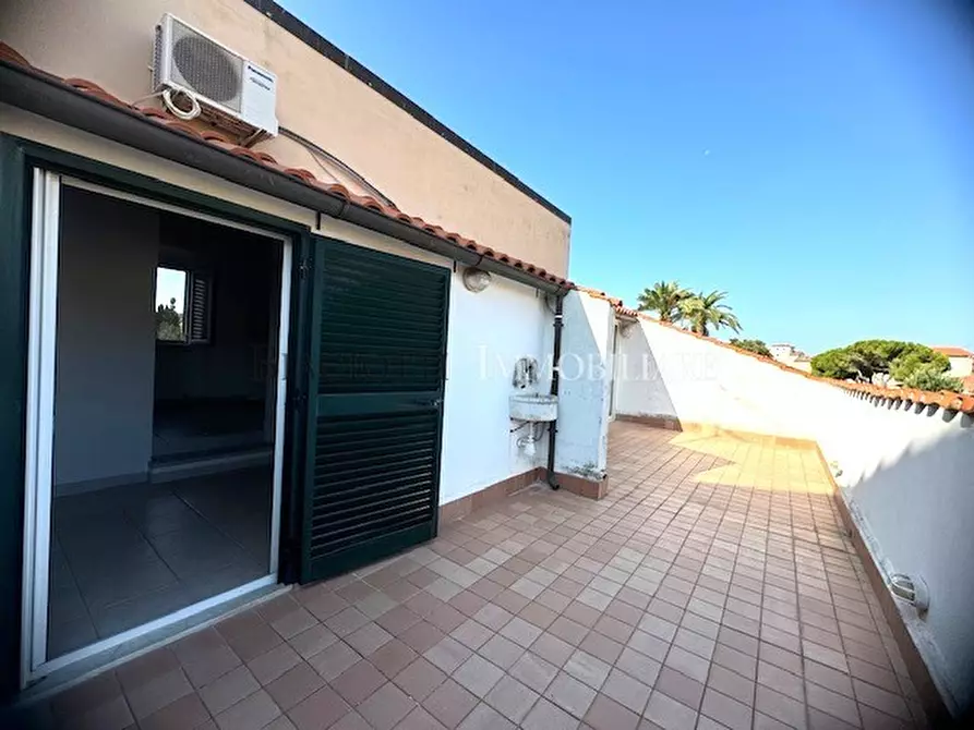 Immagine 78 di Casa semindipendente in vendita  a Livorno