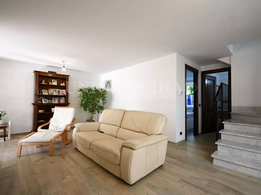 Immagine 8 di Casa semindipendente in vendita  in via triboli a Sarzana