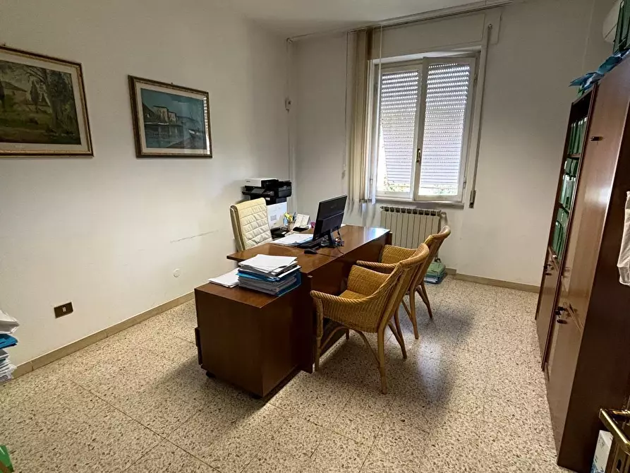 Immagine 13 di Appartamento in vendita  in viale XXI LUGLIO a Sarzana