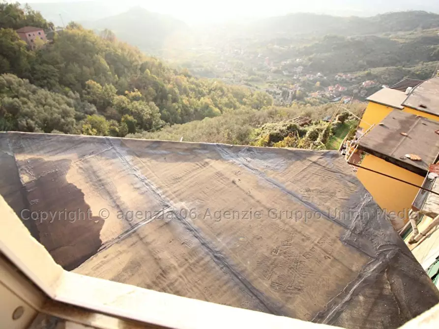 Immagine 22 di Appartamento in vendita  a Ortonovo