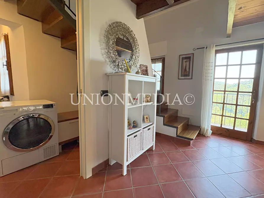 Immagine 16 di Villa in vendita  in Viale Vittorio Alfieri a Fosdinovo