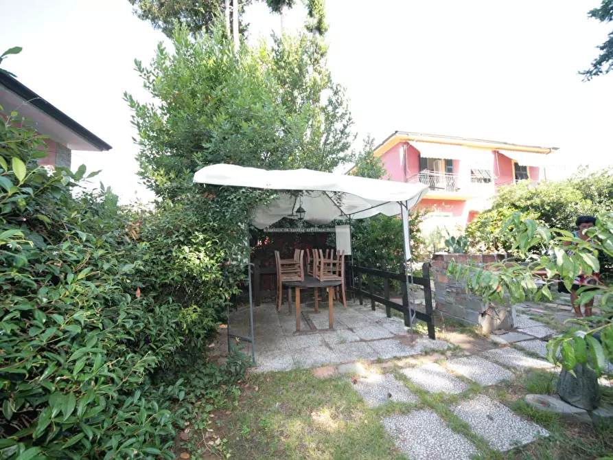 Immagine 2 di Casa indipendente in vendita  a Sarzana