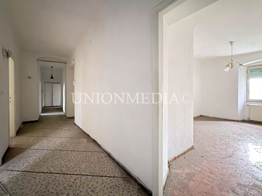 Immagine 22 di Appartamento in vendita  in Via Porta Parma 12 a Sarzana