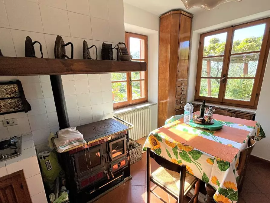 Immagine 28 di Villa in vendita  in via della maestà a Fosdinovo