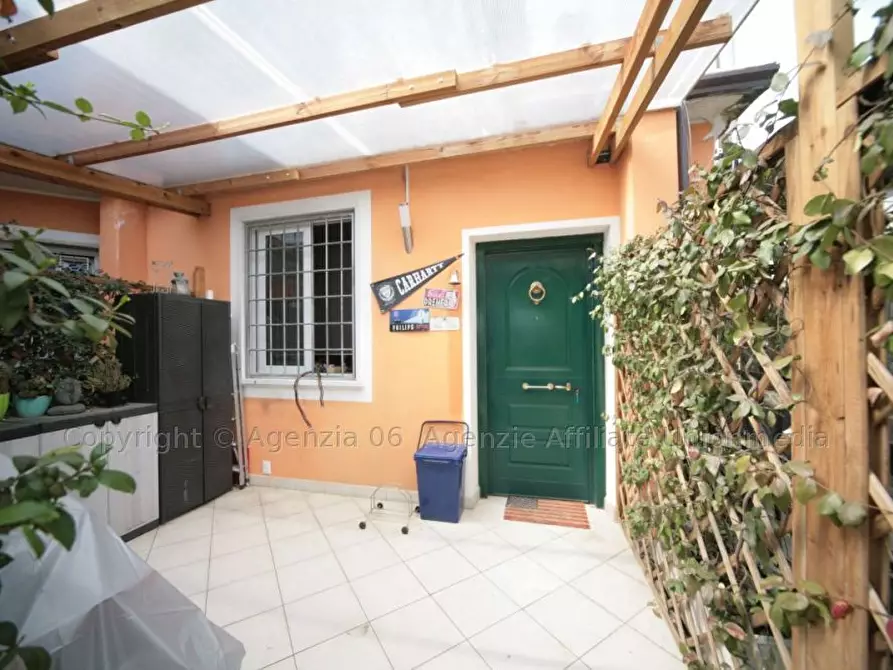 Immagine 7 di Casa bifamiliare in vendita  a Sarzana