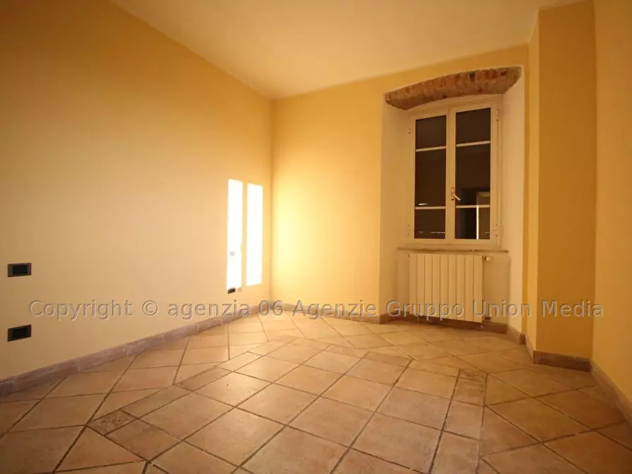 Immagine 29 di Appartamento in vendita  a Ortonovo