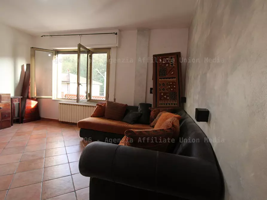 Immagine 6 di Appartamento in vendita  a Vezzano Ligure