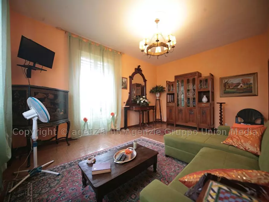 Immagine 5 di Casa semindipendente in vendita  a Sarzana