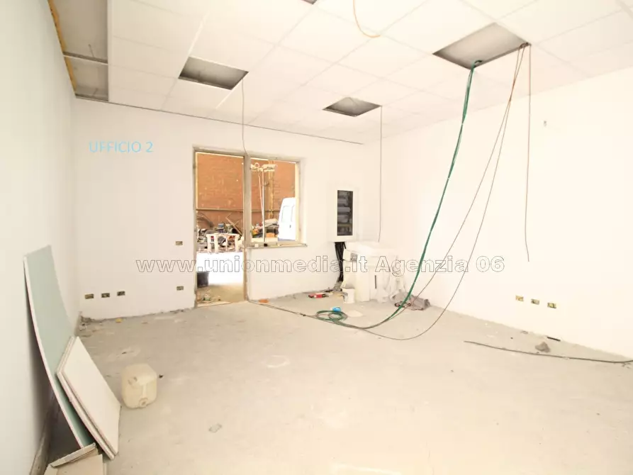 Immagine 9 di Capannone industriale in vendita  a La Spezia